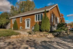 296Z  - 298Z Mtée St-Vincent  Saint-Placide, QC J0V 2B0