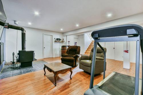 Salle familiale - 296Z  - 298Z Mtée St-Vincent, Saint-Placide, QC - Indoor