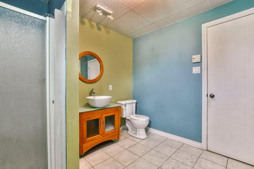 Salle de bains - 296Z  - 298Z Mtée St-Vincent, Saint-Placide, QC - Indoor Photo Showing Bathroom