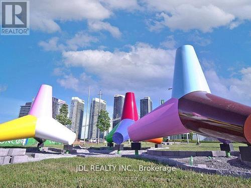 1910 - 95 Mcmahon Drive, Toronto, ON - Outdoor