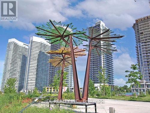 1910 - 95 Mcmahon Drive, Toronto, ON - Outdoor With Facade