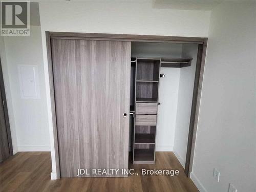 1910 - 95 Mcmahon Drive, Toronto, ON - Indoor