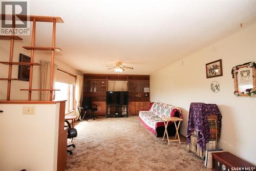 223 2Nd Street W, Climax, SK - Indoor