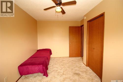 223 2Nd Street W, Climax, SK - Indoor