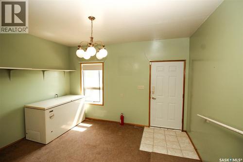 223 2Nd Street W, Climax, SK - Indoor Photo Showing Other Room