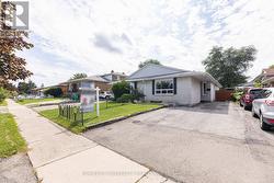7258 REINDEER DRIVE  Mississauga, ON L4T 2M7