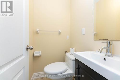 7258 Reindeer Drive, Mississauga, ON - Indoor Photo Showing Bathroom