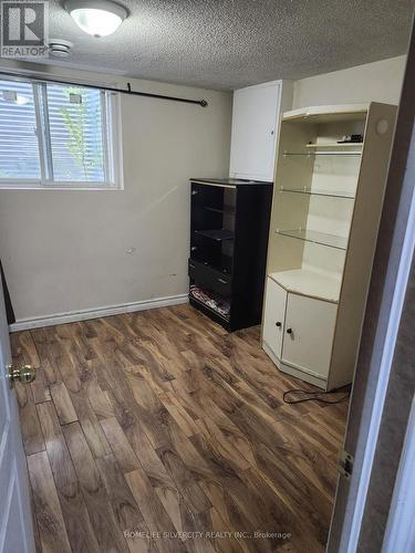 7258 Reindeer Drive, Mississauga, ON - Indoor