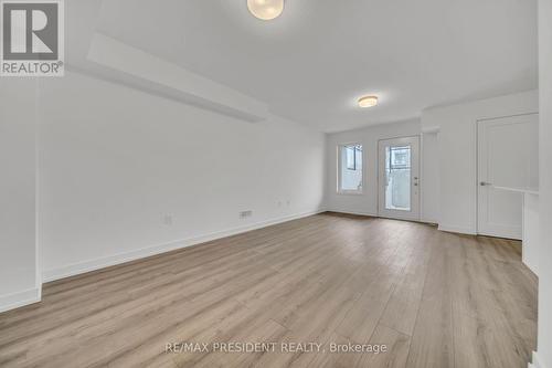 81 - 940 David Street, Centre Wellington, ON - Indoor Photo Showing Other Room