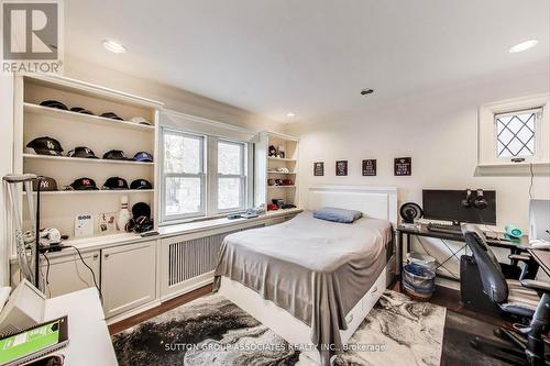 202 Forest Hill Road, Toronto, ON - Indoor Photo Showing Bedroom