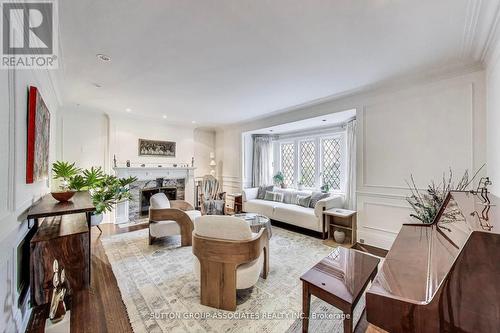 202 Forest Hill Road, Toronto, ON - Indoor Photo Showing Living Room With Fireplace