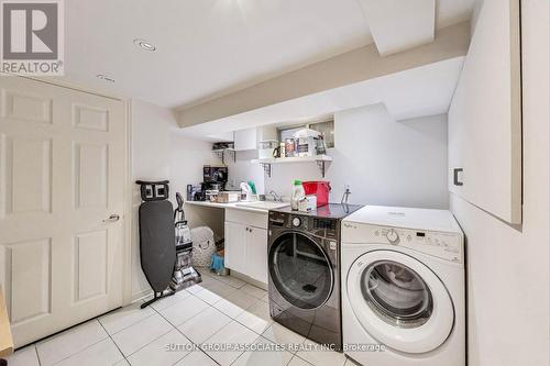 202 Forest Hill Road, Toronto, ON - Indoor Photo Showing Laundry Room