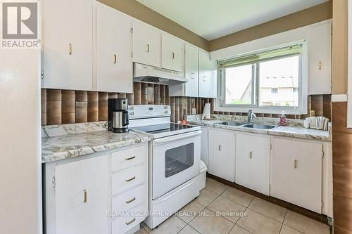 641 Limeridge Road E, Hamilton, ON - Indoor Photo Showing Kitchen With Double Sink