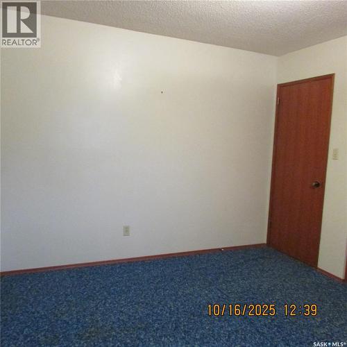 406 Chickney Avenue, Lemberg, SK - Indoor Photo Showing Other Room