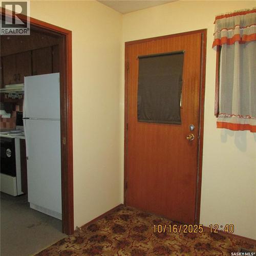 406 Chickney Avenue, Lemberg, SK - Indoor Photo Showing Kitchen
