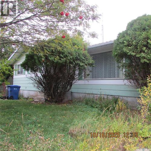 406 Chickney Avenue, Lemberg, SK - Outdoor