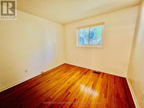 74 Devins Drive, Aurora, ON - Indoor Photo Showing Other Room
