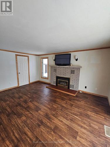 43 Trafalgar Street, Goderich (Goderich (Town)), ON - Indoor With Fireplace