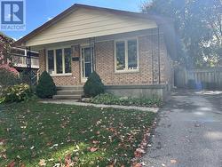 27 GATINEAU CRESCENT  London South (South K), ON N6K 2Z8