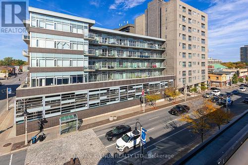 707 - 44 BOND STREET W  Oshawa, ON L1G 6R2