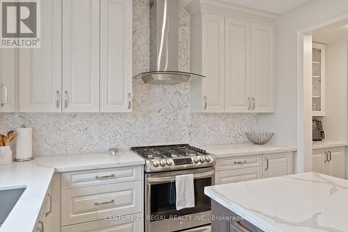 43 Valleyscape Trail, Caledon, ON - Indoor Photo Showing Kitchen With Upgraded Kitchen
