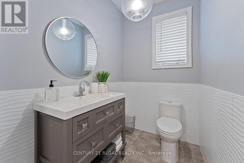 Bathroom 1 - 43 Valleyscape Trail, Caledon, ON - Indoor Photo Showing Bathroom
