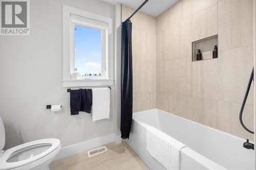 14 Kinglet Way, Conception Bay South, NL - Indoor Photo Showing Bathroom