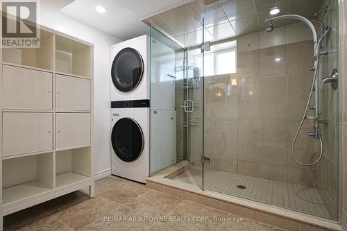 2105 Maplewood Drive, Burlington, ON - Indoor Photo Showing Laundry Room