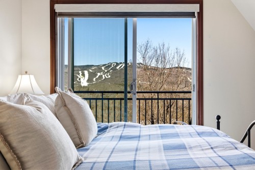 Chambre à coucher principale - 8-260 Rue Du Mont-Plaisant, Mont-Tremblant, QC - Indoor Photo Showing Bedroom