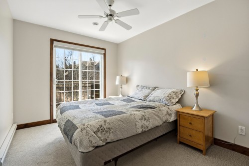 Chambre à coucher - 8-260 Rue Du Mont-Plaisant, Mont-Tremblant, QC - Indoor Photo Showing Bedroom