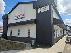 A 10 Cedar Drive  Niverville, MB R0A 1E0