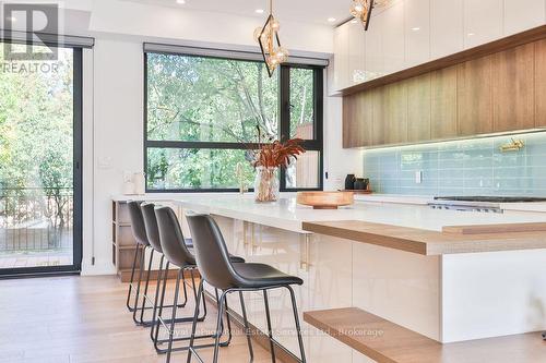 431 Sandlewood Road, Oakville (Wo West), ON - Indoor