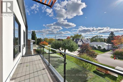 431 Sandlewood Road, Oakville (Wo West), ON - Outdoor With Balcony With View