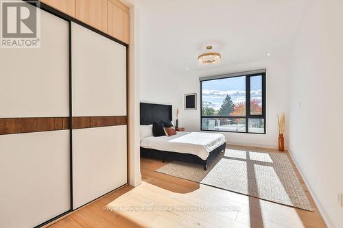 431 Sandlewood Road, Oakville (Wo West), ON - Indoor