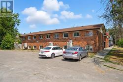 2 - 88 MARY STREET W  Kawartha Lakes (Lindsay), ON K9V 5G3