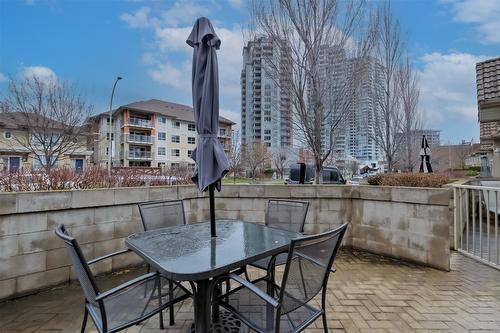 101-1128 Sunset Drive, Kelowna, BC - Outdoor