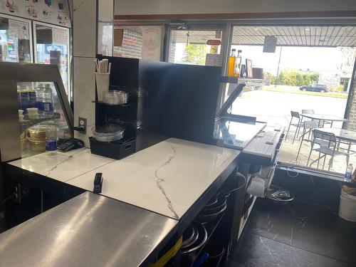 Commerce - 3630 Ch. Gauthier, Terrebonne (La Plaine), QC 