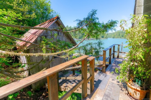 310 Tower Rd, Bamfield, BC 