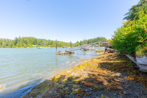 310 Tower Rd, Bamfield, BC 