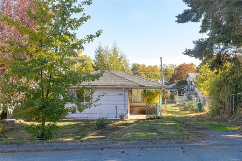 444 Hamilton Ave, Nanaimo, BC 