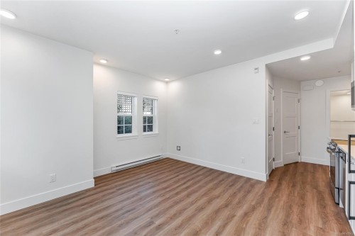 102 C-1224 Richardson St, Victoria, BC - Indoor Photo Showing Other Room
