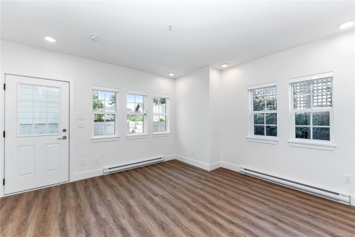 102 C-1224 Richardson St, Victoria, BC - Indoor Photo Showing Other Room