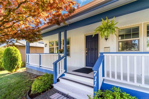 711 Miller Ave, Saanich, BC 