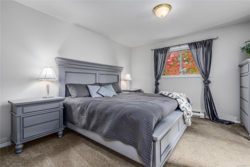 2043 Valley View Dr, Courtenay, BC 