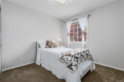 2043 Valley View Dr, Courtenay, BC 