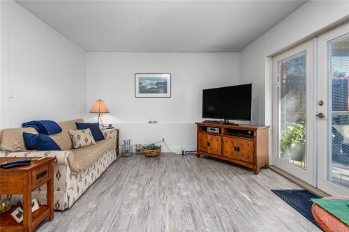 2043 Valley View Dr, Courtenay, BC 