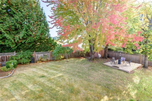 2043 Valley View Dr, Courtenay, BC 