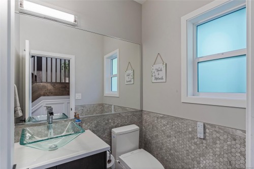 25 Tuzo Crt, View Royal, BC 