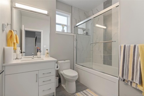 25 Tuzo Crt, View Royal, BC 