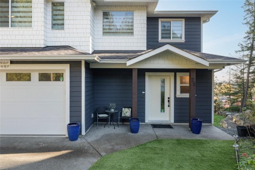 25 Tuzo Crt, View Royal, BC 
